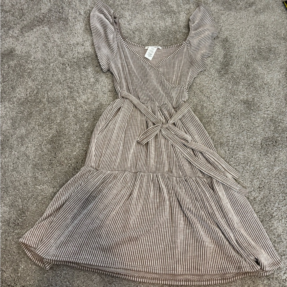 Caution To The Wind Gray Tiered Tie Front Sundress